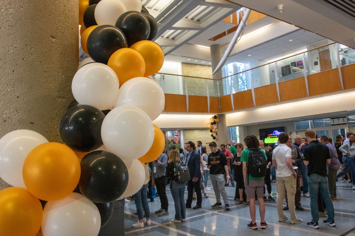 Monday kicks off the @Mizzou Show Me Research Week! From research presentations to art exhibitions, there’s something for everyone. Find a full list of daily events: research.missouri.edu/show-me-resear… #MizzouResearch #ShowMeResearch