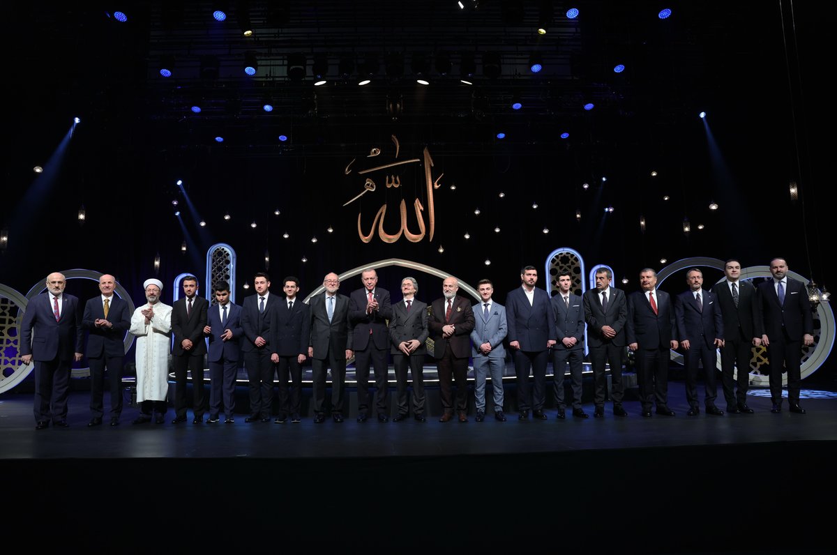 Cumhurbaşkanımız @RTErdogan, Kur'an-ı Kerim'i Güzel Okuma Yarışması Büyük Finali'ne katıldı.
