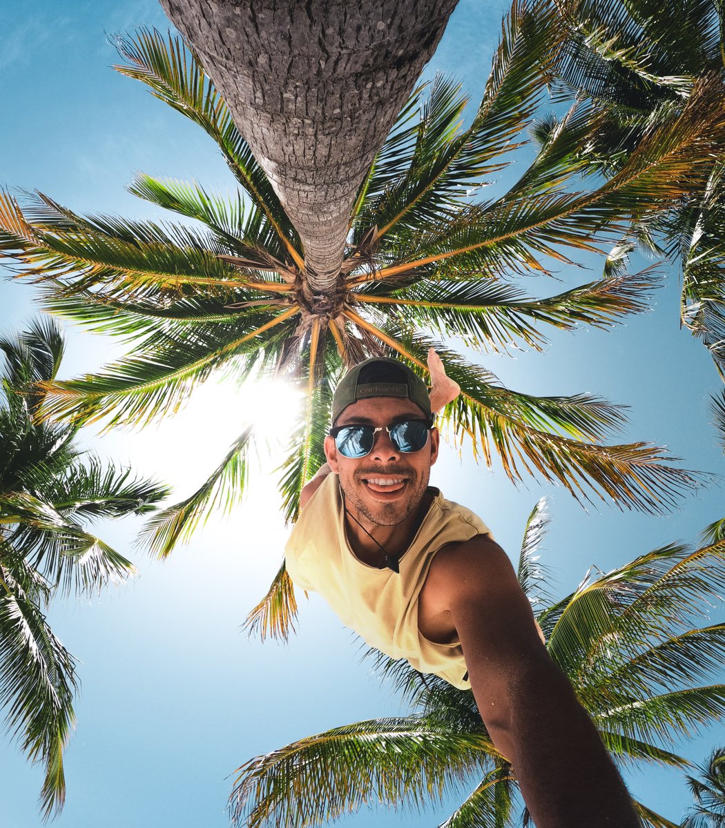 Photo of the Day: Spring break mood 🌴 $250 #GoProAwards recipient Ale Moreno is excited for warmer days ahead.

#GoPro #GoProSelfie #GoProTravel #TravelPhotography #SpringBreak #Madrid