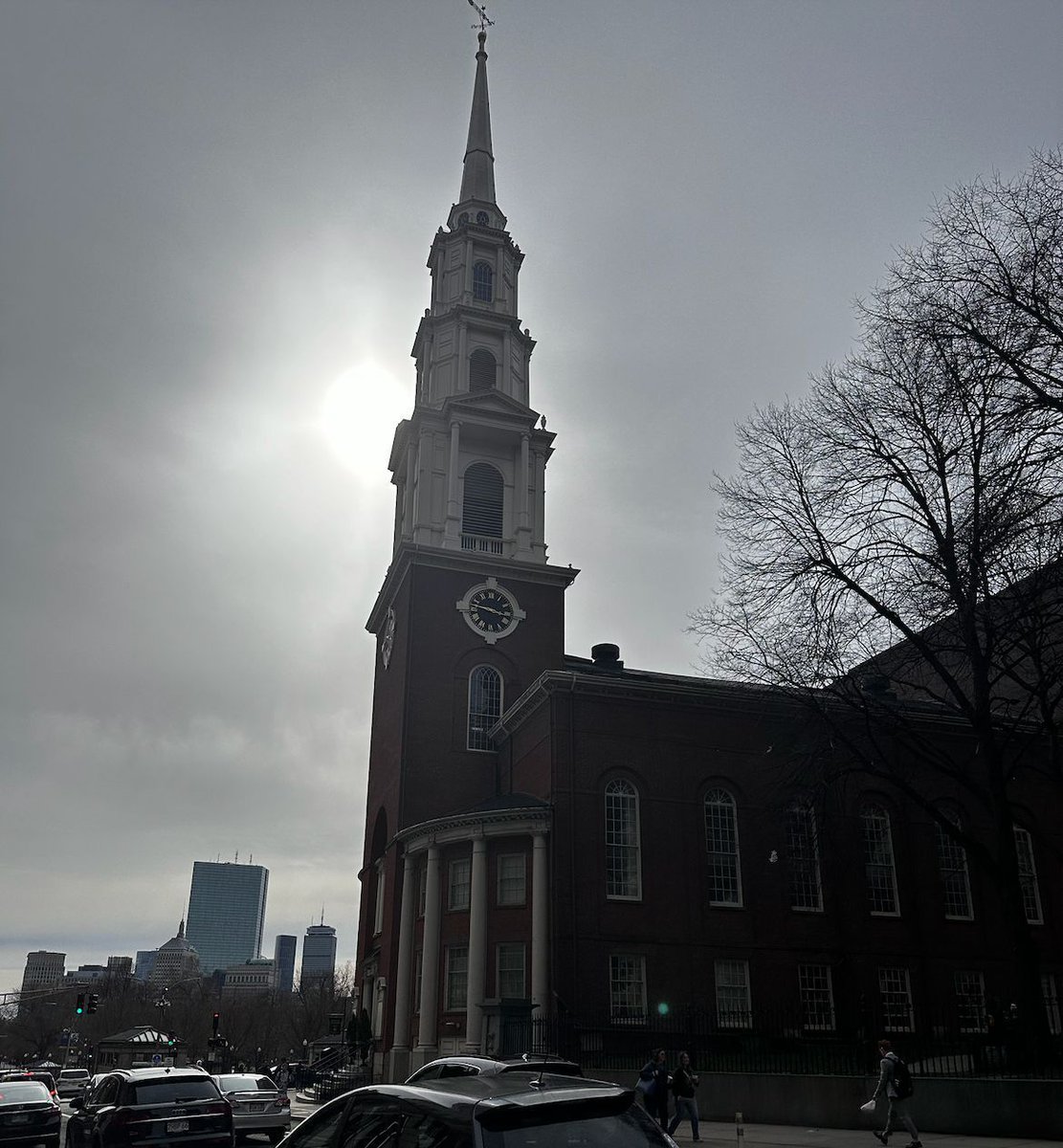 From this morning's earthquake to Monday's eclipse, we're experiencing all sorts of historic events these days! Happy #BostonPhotoFriday, everyone.