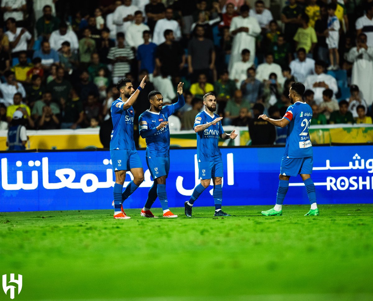 Imbatível, Al-Hilal vence mais uma vez !!! Unbeatable, Al-Hilal wins once again!!! Let’s go Blues 💙 ⌛ Fim de Jogo | Final Score ⚡️ Al-Kahleej 1️⃣ 🆚 4️⃣ Al-Hilal ⚽ Saleh (7’), Malcom (42’, 48´) & Abdullah Al-Hamdan (90+6' P) 🏆 RSL #alhilal 📸 @Alhilal_FC