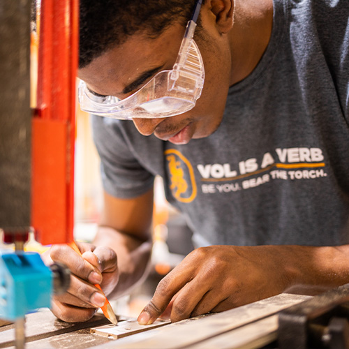 Meet @UTK_TCE, home to eight departments of study, including Chemical and Bimolecular Engineering, Civil and Environmental Engineering, Computer Science, and more. 🍊 #NewVols #FutureVols #UTK28 Learn more about being an Engineering Vol: tickle.utk.edu