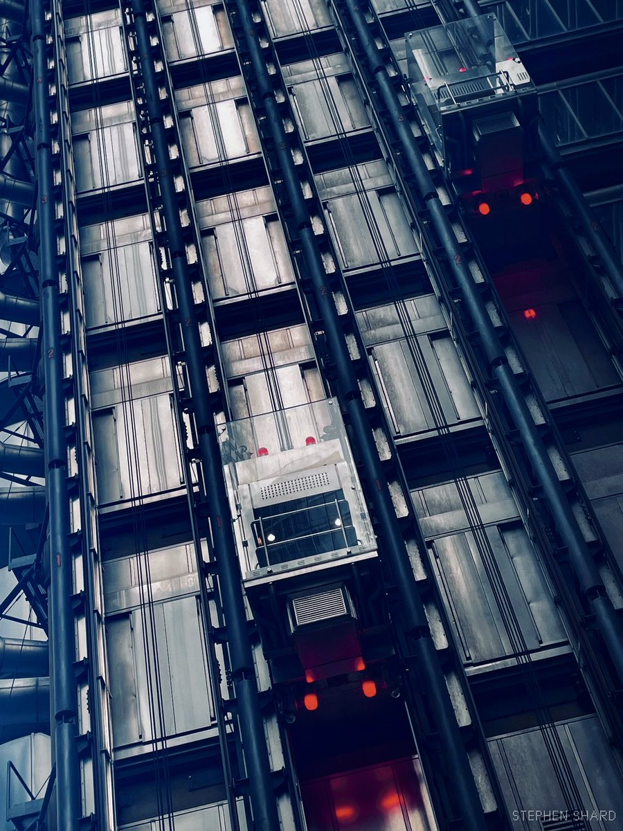 Elevators on the Exterior of the Lloyds of London Building⚙️

City of London, England 🇬🇧

📸 3rd April 2024 | Stephen Shard

#CityofLondon #LondonSkyline #Skyscrapers #LloydsOfLondon #LloydsBuilding #RSHP