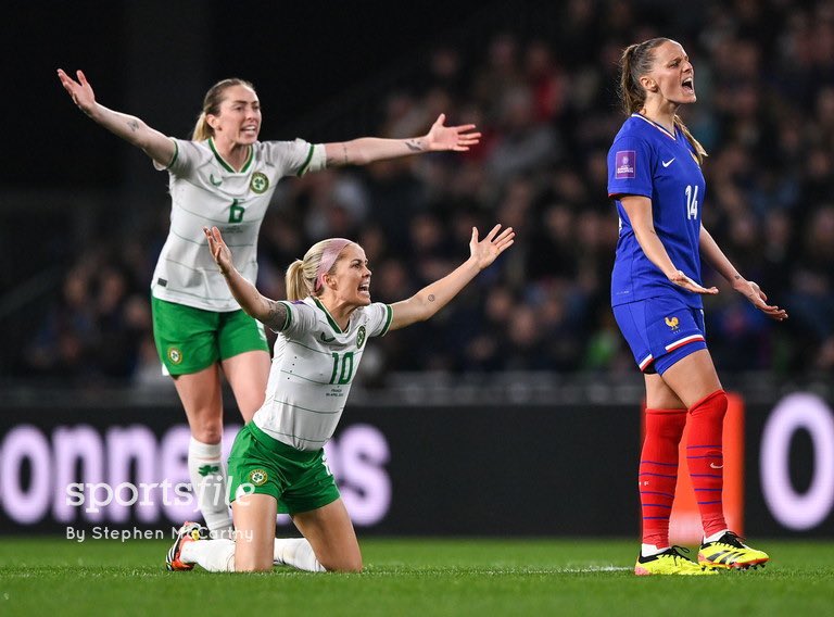 Denise O'Sullivan, 10, and Megan Connolly of Republic of Ireland protest during the UEFA Women's European Championship qualifier defeat away to France tonight. 📸 @SportsfileSteve sportsfile.com/more-images/77…