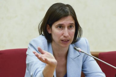 Da campo largo a sabbie mobili è stato un attimo. 
#Photosatira