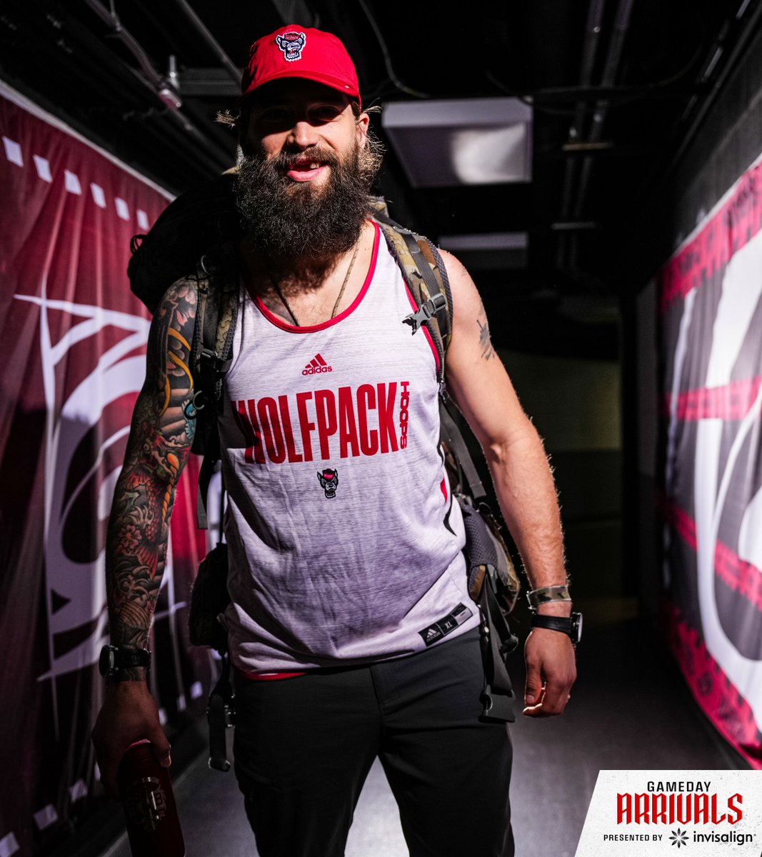 Canes's tweet image. From our Pack to yours 🐺

Good luck to @PackWomensBball and @PackMensBball in the Final Four!