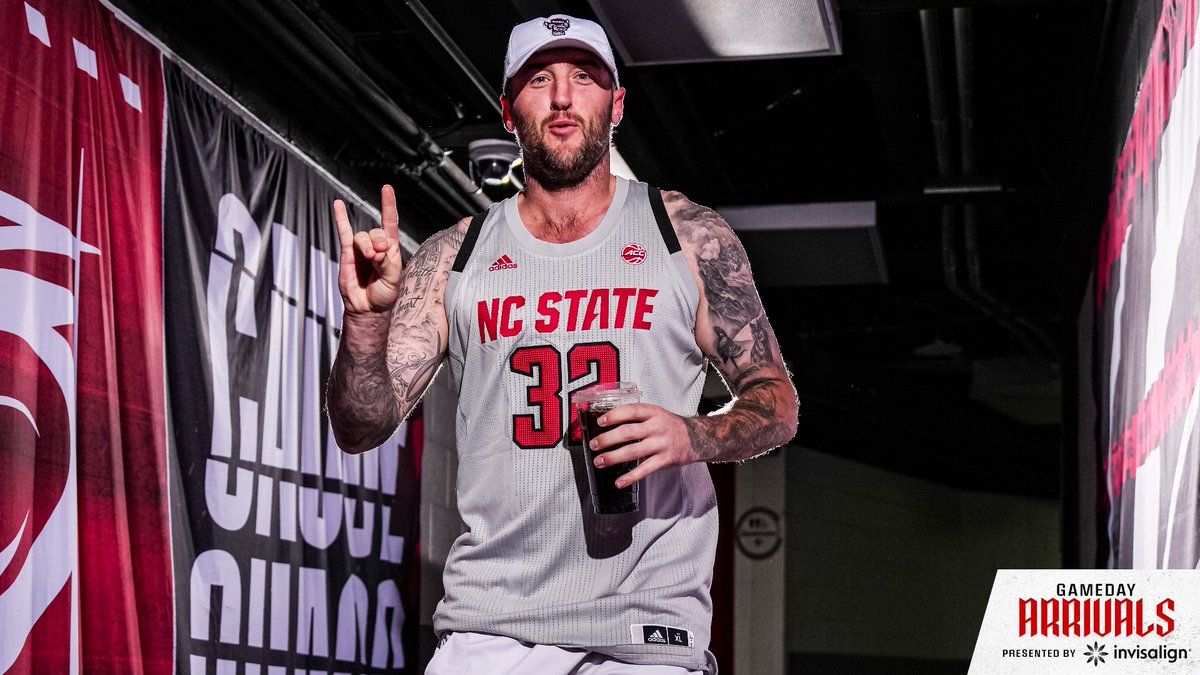 Canes's tweet image. From our Pack to yours 🐺

Good luck to @PackWomensBball and @PackMensBball in the Final Four!