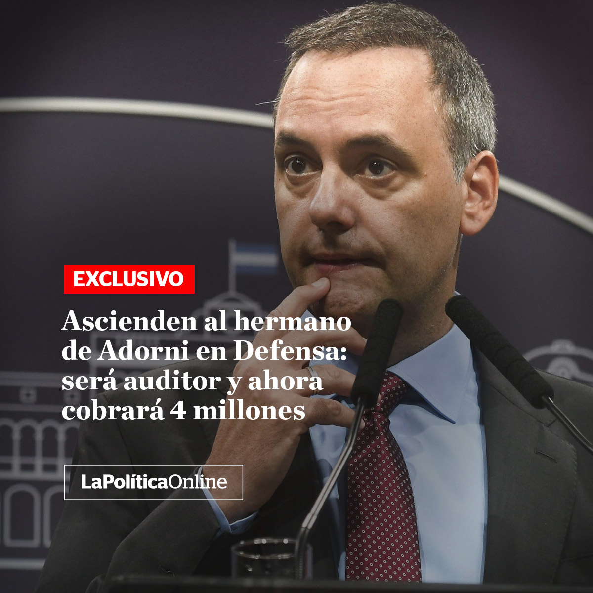 LPOArg's tweet photo. 🔴#EXCLUSIVO #ManuelAdorni | Francisco Adorni pasó de atender un bazar a ser auditor del ministerio de Defensa. En enero fue nombrado asesor con un sueldo de 2,6 millones.
Nota: https://t.co/bbHE2FQtLV https://t.co/o5oIDrIs59