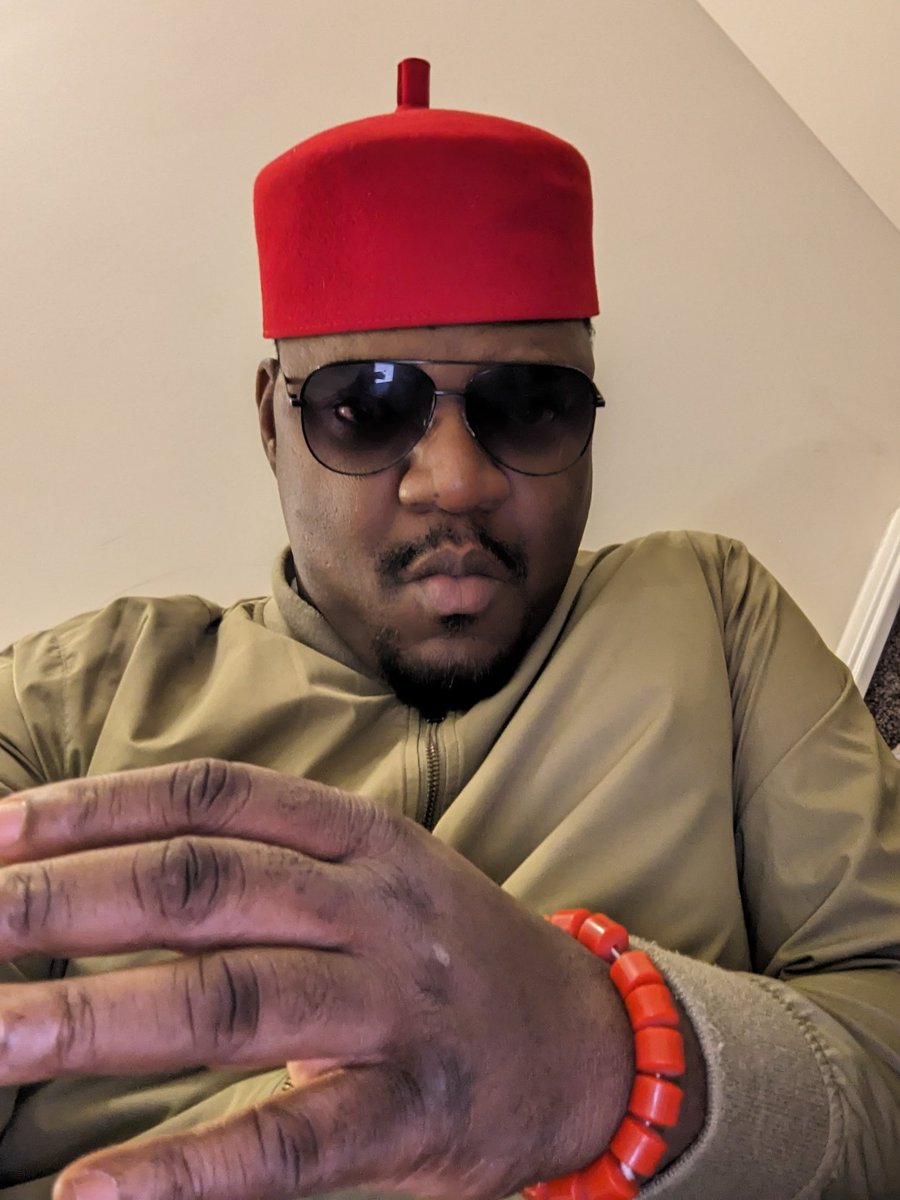 dsimonsayz's tweet photo. @asemota I am extremely proud of them too as a Yoruba and Nigerian and I have just bought my own red cap too. I want to be on the winning team. That is all the country needs. We all should fight for excellence #nosentiments https://t.co/tXZevb0fKA