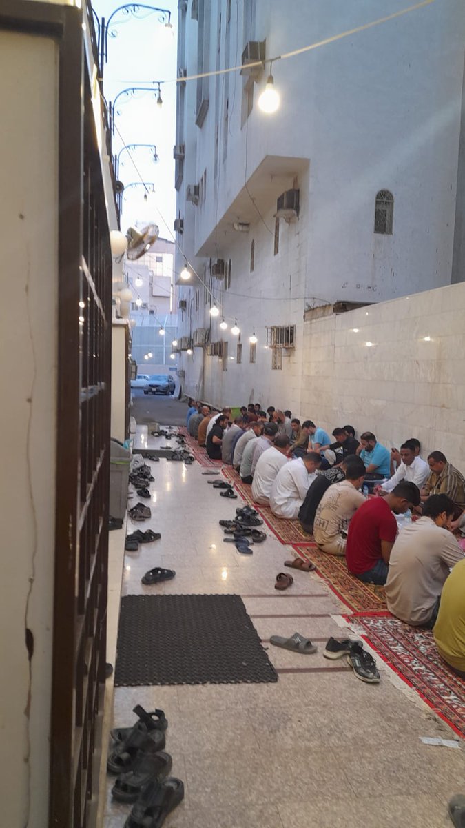 اليوم الأربعاء   25-9-1445هجري
ضمن برنامج ( خيرك لجارك) مائدة
 الإفطار بساحة مسجد بامشعب
مركز حي النزهة وفريقه إهداء التطوعي
<a href="/a_alttwy/">فريق إهداء التطوعي</a> @ahyaamakkah <a href="/AlAhyaaKSA/">جمعية مراكز الأحياء بمنطقة مكة المكرمة</a> <a href="/k_umrah/">محمد كلنتن</a> 
<a href="/adel_hafiz1/">أ.عادل حافظ</a>