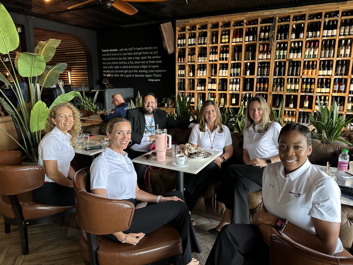VeraPerkovic_'s tweet photo. 📣Happy Assistant Principals week to the “A” Team! Thank you for your commitment to our school, your leadership, and tireless support of our scholars, faculty, staff and community! You are simply The Best! 🌟@AmiraBritton @iliannapolatos @AP12CooperCHS #Calero and #VanDusen 🤠🙌🤩❤️🖤#CowboyPride #The🅰️Team @CooperCityHigh
#NationalAPweek
