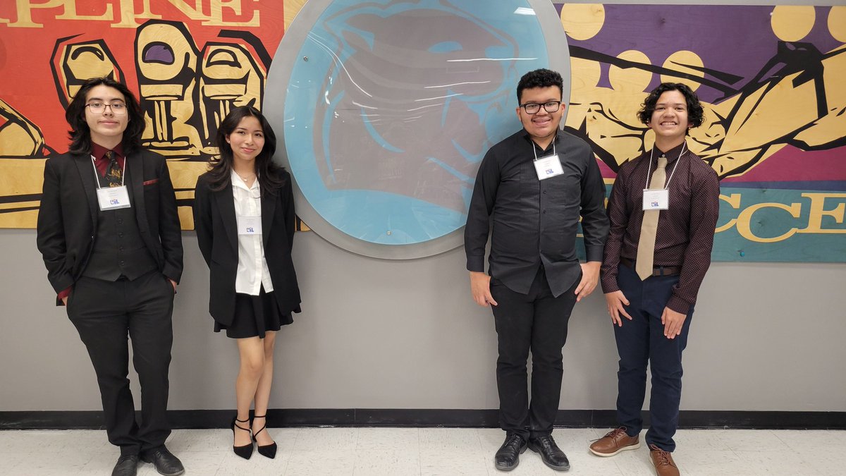 Jgarcia_EDHS's tweet image. We had UIL these past 2 days and it has been great to see these scholars compete. Oliver Quinonez placed 6th in Extemp, Mia Luna placed 5th in Prose! And Miley Pinon Qualified for UIL regionals in 3rd place for Extemp! @SocorroISD @EDAztecs_HS