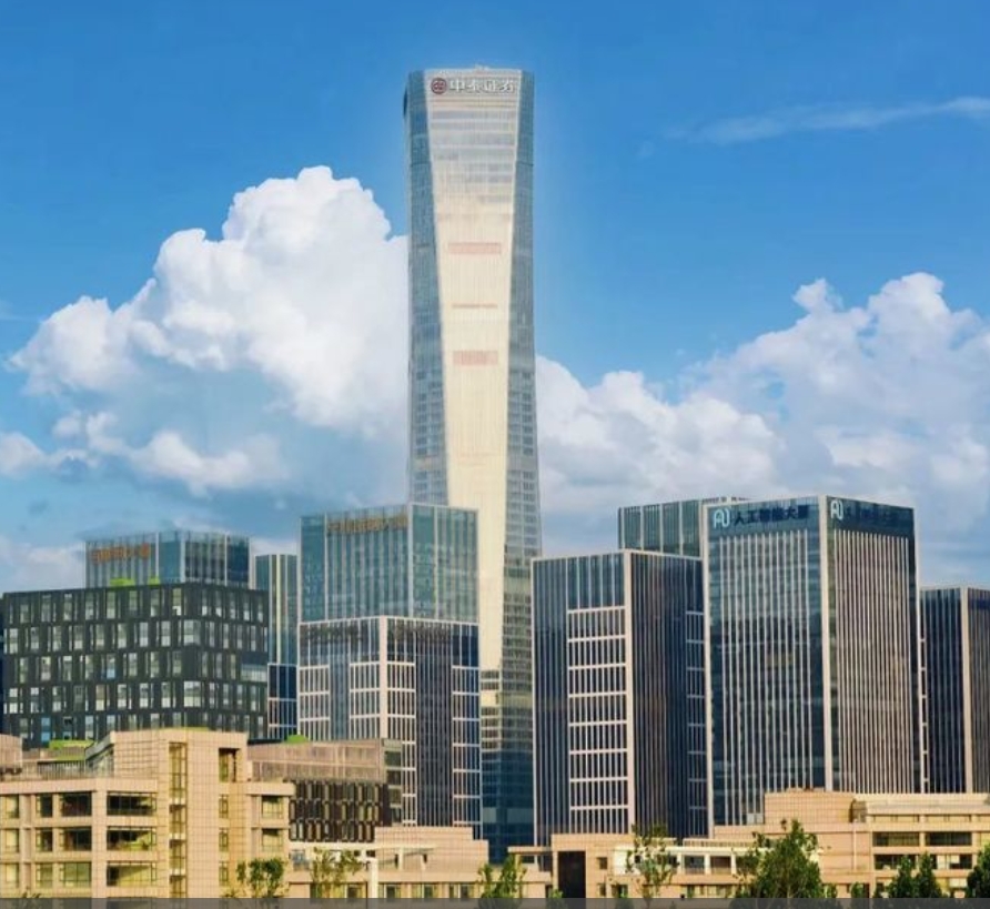 JinanVision's tweet image. Explore Qilu Software Park in Jinan, a thriving industrial hub with 70,000+ companies and 200,000+ employees. #JinanChina #TechnologyLeader 🌐