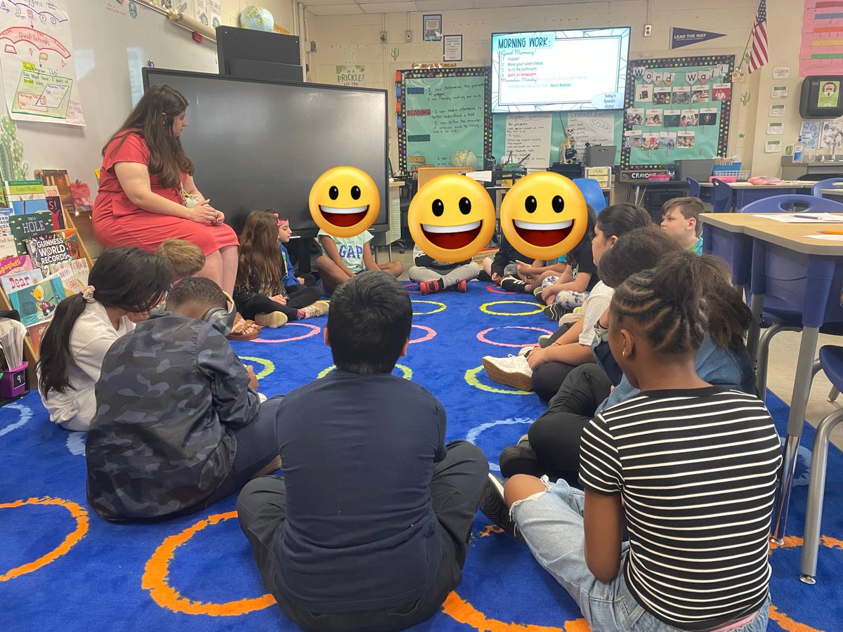 kellyparksocs's tweet image. Morning. Meetings. Matter. #maslowbeforeblooms #socialemotionallearning #classroomcommunity #relationshipsmatter @ECGlobalElem