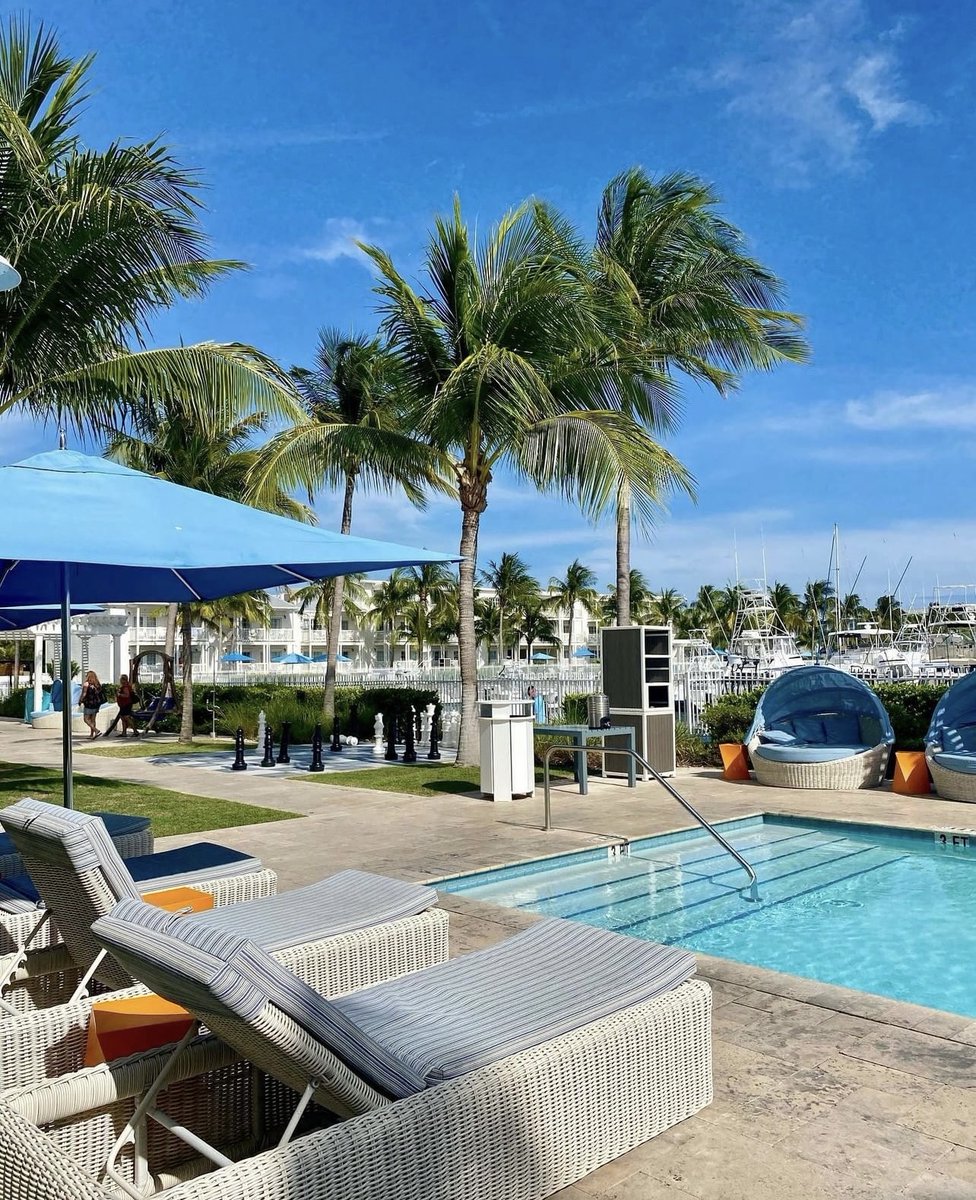 PartyInKeyWest's tweet photo. Representing #StockIsland on this beautiful Friday! #keywest #oceansedge 📷 @oceansedgekeywest
More: https://t.co/QtRb8xssq5
Follow us: @PartyInKeyWest
Hashtag us: #PartyInKeyWest https://t.co/Qym7IJqdBU