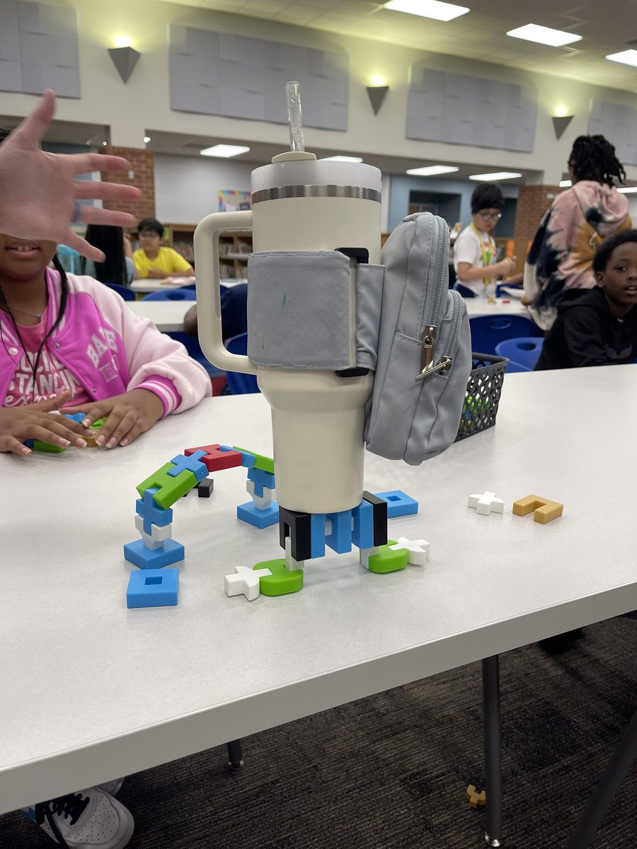 We read @macbarnett The Three Billy Goats Gruff and students used IO Blocks to make their own bridges. Some joined together to make a goat for their bridge, and a 4th grader’s bridge could hold a Stanley! @CFISDAndre @CyFairLibraries