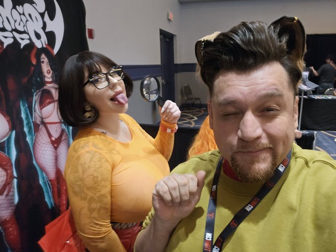 Helping @BishoujoMom at her booth this weekend at @TsumiCon  Swing by and say hello to her. She's cosplaying<a class="tags" href="/tag/bishoujomom">@bishoujomom</a>