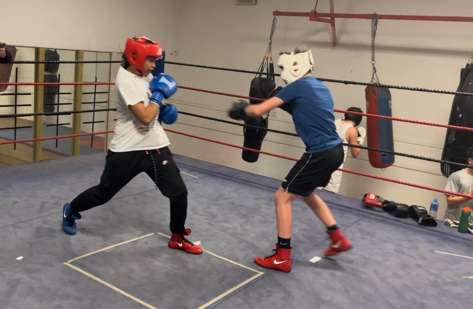 Alive_ABC's tweet image. Sparring up in @devizes_boxing Wednesday night 👍🥊