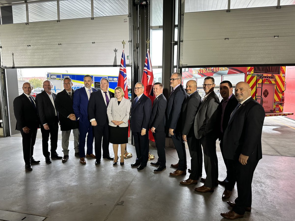 Today, TPA President @TPAReid and Directors @TpaGrande and @TPATomlinson joined @MPPKerzner and @SylviaJonesMPP for an announcement from the Ontario Government that they will provide $3M in mental health services for the families of police and first responders who died in the