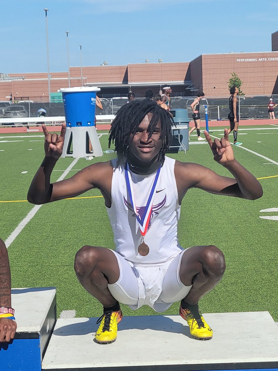 Hey Mavs.... Tylan Govan is headed to the Area Track Meet!!!