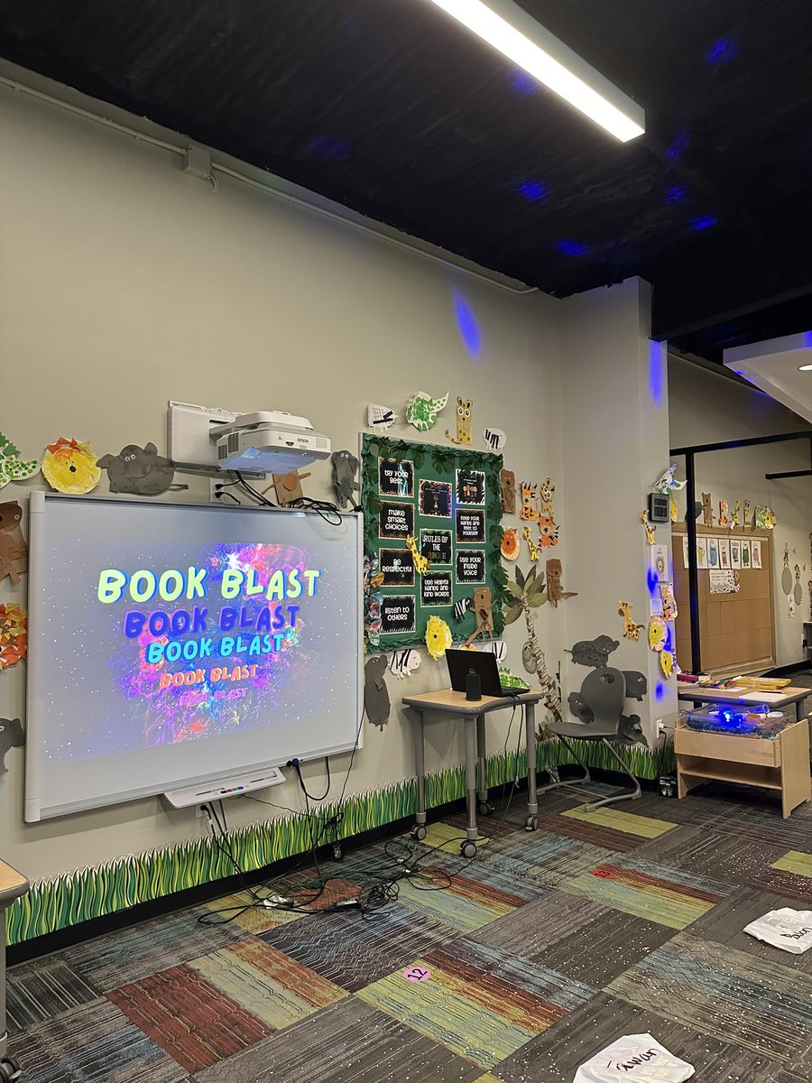 Little People Library Lady tweet media