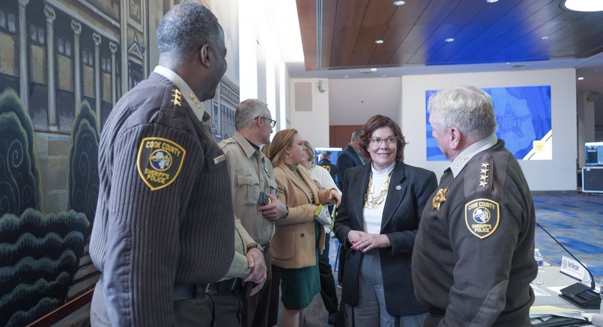 ILHomeland's tweet photo. 📸: Homeland Security Advisor to the Governor and Director of IEMA-OHS, Alicia Tate-Nadeau. 

#IEMAOHS #HomelandSecurity #EmergencyManagement #NuclearSafety #Illinois https://t.co/9T9k6hbwVM
