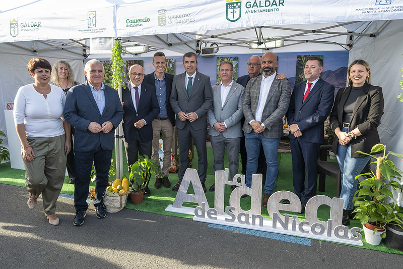 aytodelaaldea's tweet photo. 🟢 Este viernes se ha inaugurado la Feria #Enorte, que se celebra en Gáldar hasta el próximo domingo. Las empresas aldeanas mostrarán sus productos de km 0.
➕ Info y programa: https://t.co/suwQVZmFww https://t.co/snwWUOpFdO