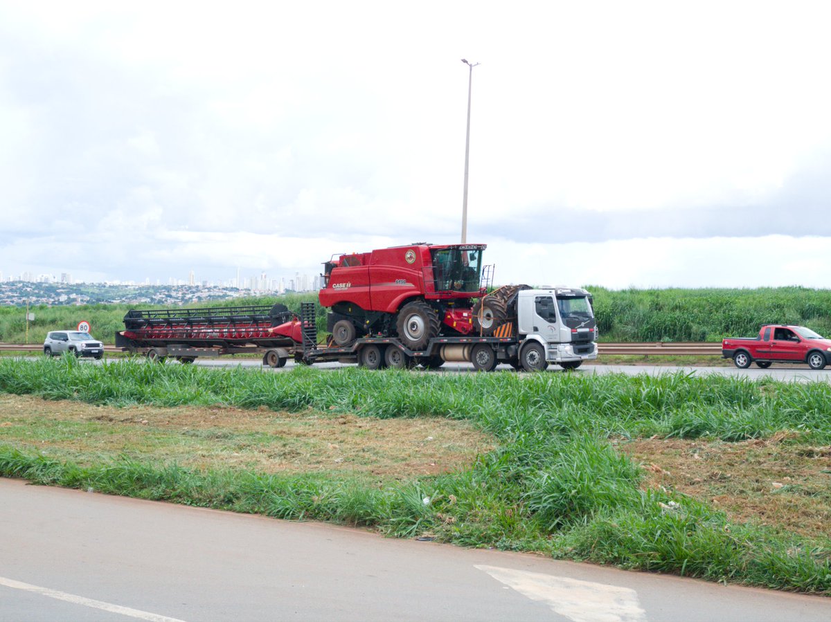 robowillian's tweet photo. Image capture at the BR 153 bus station in RAW
#photography #raw #Highway #motofoto #truck #agro #brazil #BR153 #12mp #motorolaEdge30Ultra
@Fanboy_Moto @MbarkCherguia @Moto https://t.co/GuaheJFAZx