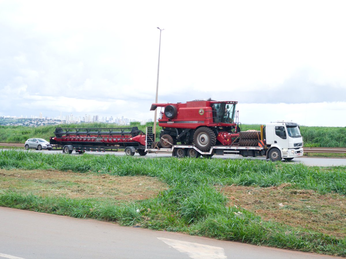 robowillian's tweet photo. Image capture at the BR 153 bus station in RAW
#photography #raw #Highway #motofoto #truck #agro #brazil #BR153 #12mp #motorolaEdge30Ultra
@Fanboy_Moto @MbarkCherguia @Moto https://t.co/GuaheJFAZx