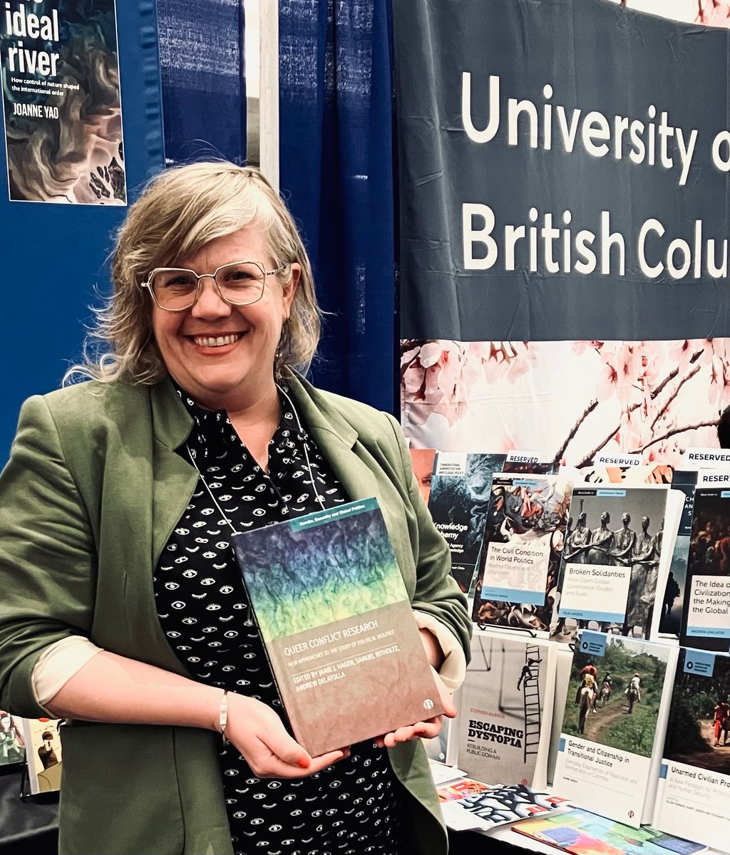 Oh just a queer feminist lesbian standing with her co-edited book Queer Conflict Research in the #ISA2024 exhibit hall. Check it out & order a copy our edited volume for your library. Please also share the open access Resource Guides in the book too! bristoluniversitypressdigital.com/edcollbook/boo…