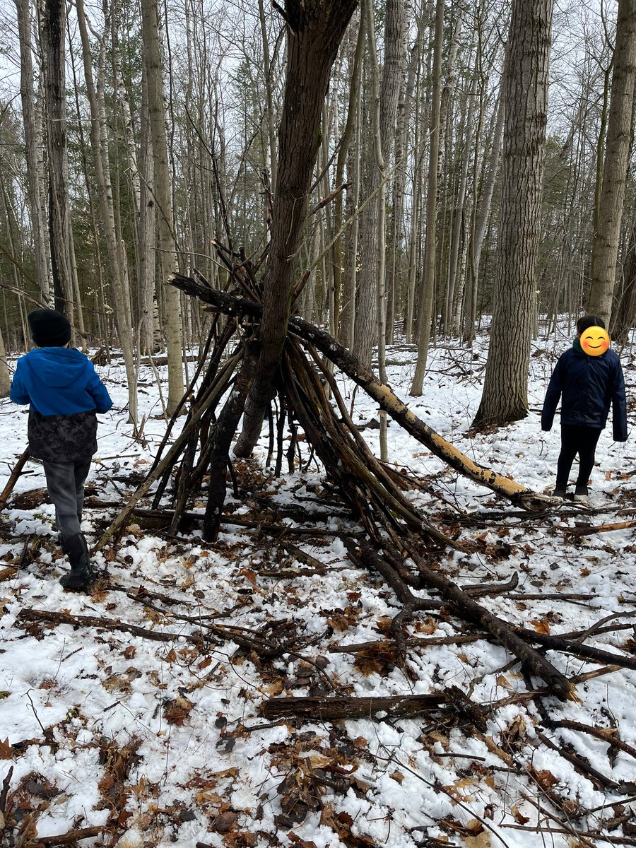 Great day visiting Scanlon Creek! Ss had so much fun building shelters, being outdoors and feeding chickadees🌲🌞 <a href="/ps_baxter/">Baxter Central PS</a>