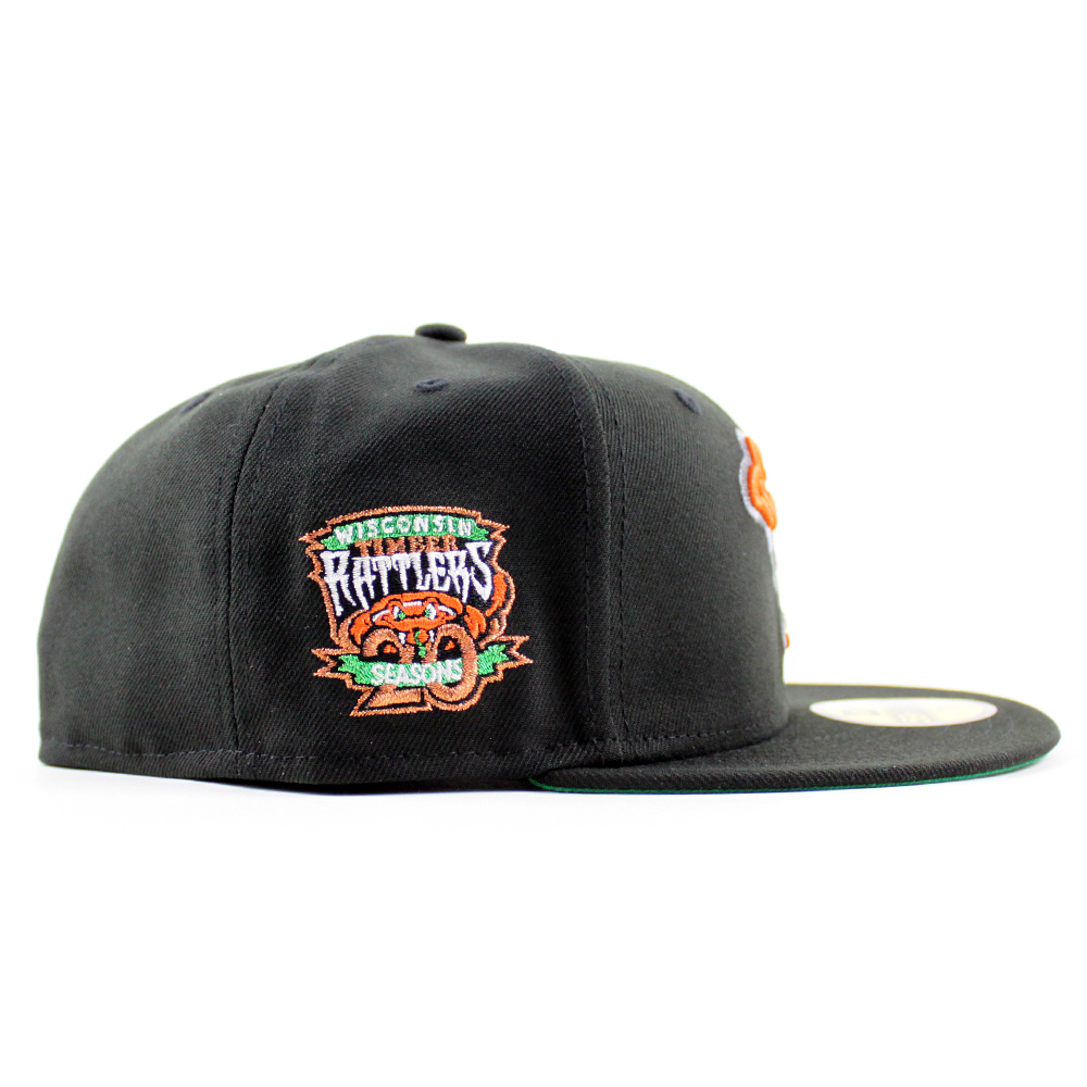 ECAP_CITY's tweet photo. WISCONSIN TIMBER RATTLER 20th Season Anniversary New Era 59Fifty Fitted Hat in Black &amp; Green Under Brim. 🐍

Shoutout to @bonezbrimz 🙏🏽👊

-

Link will Be Live on 04/06/23 ⏰ 12PM EST   
https://t.co/d3UBRluN3m

-

#WISCONSINTIMBERRATTLER #WISCONSIN #TIMBERRATTLER https://t.co/2xlk4P676t