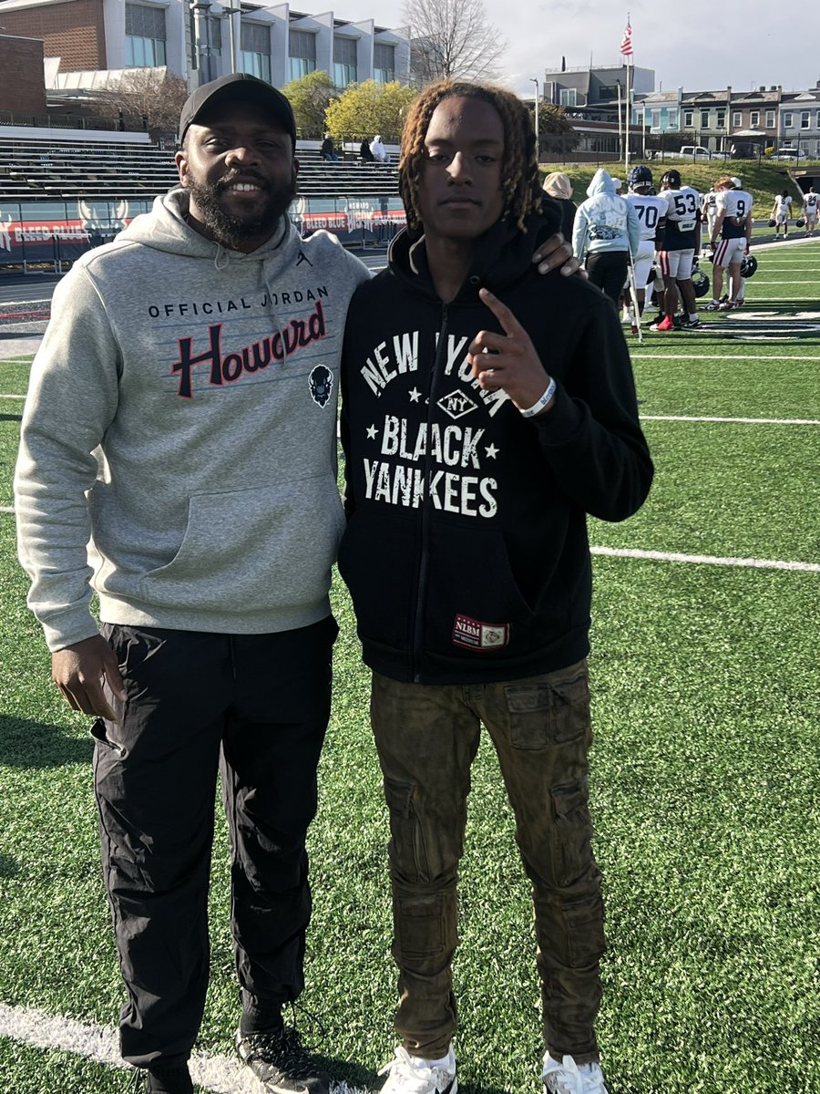 Enjoyed myself at Howard University today ! appreciate the love and hospitality @CoachJOFFRION @CoachSteveDBU @Greg_Mcghee2 @ArtavisScott @elite360recruit