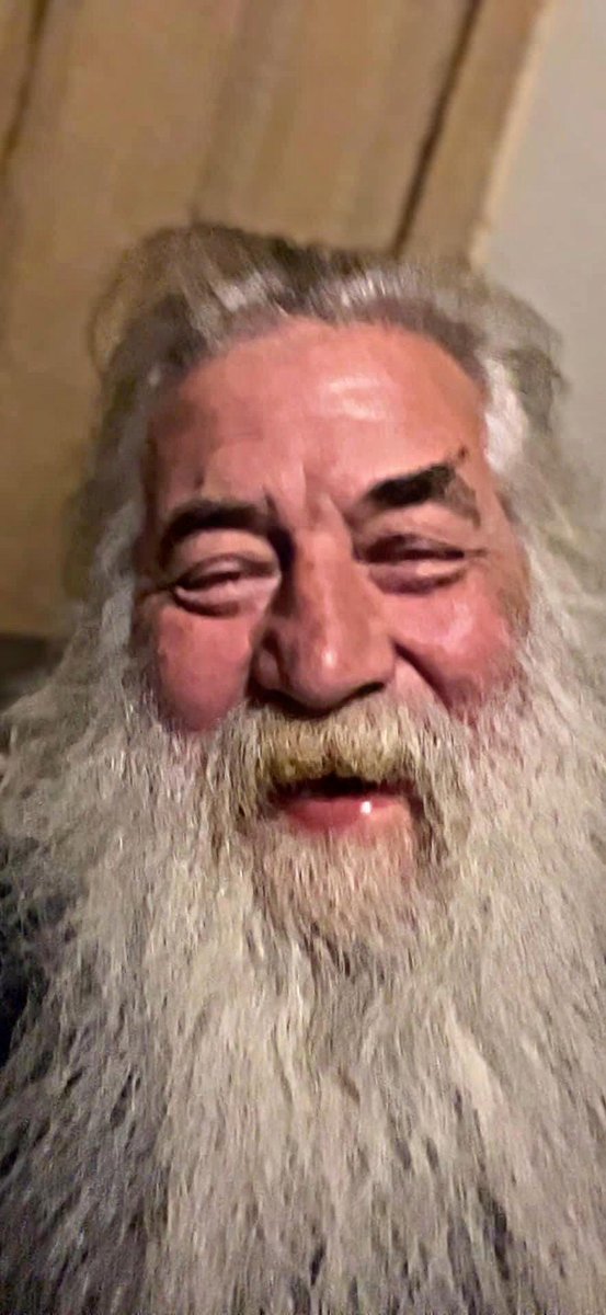 RealKennyLee's tweet photo. RIP Uncle Russ. The boss got a hell of a man this week.  No matter what life threw at him, he never wavered in his love for God, America and Donald Trump. 

Damn I love ya,  Unc. I’d give anything to wrestle with you just one more time. Go rest high on that mountain. https://t.co/x2WyyzQDGn