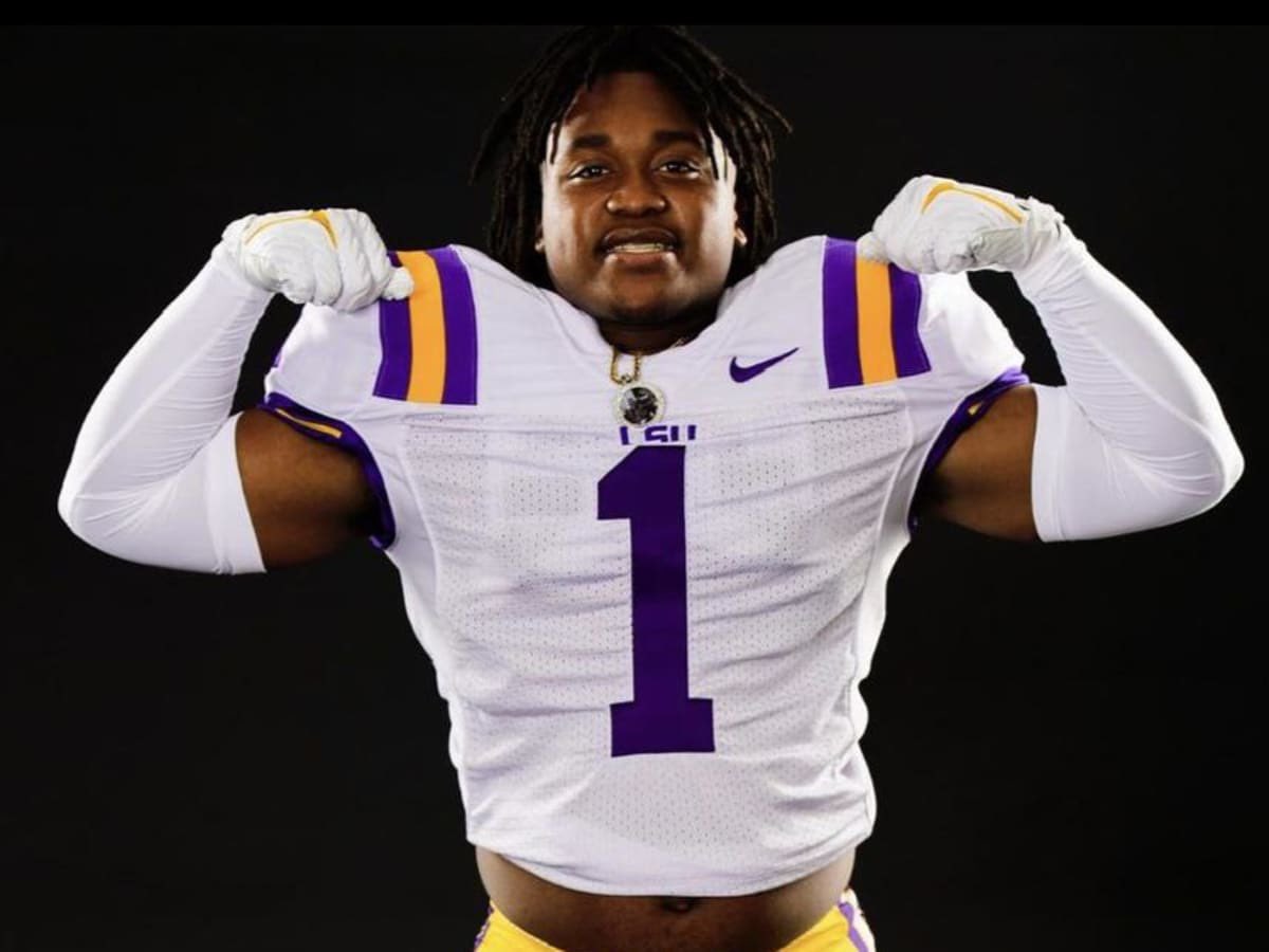 BREAKING: Charges on #LSU RB Trey Holly will not be pursued. Holly had previously been arrested for Attempted 2nd Degree Murder along with other charges. The Grand Jury has rejected the charges. #AYS
