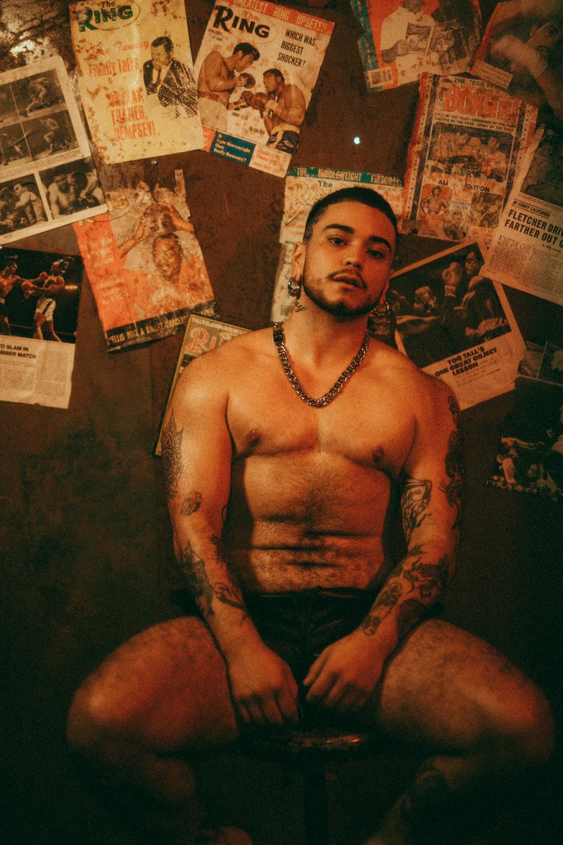 @nastypig locker room shoot 📸: @wondrashoots