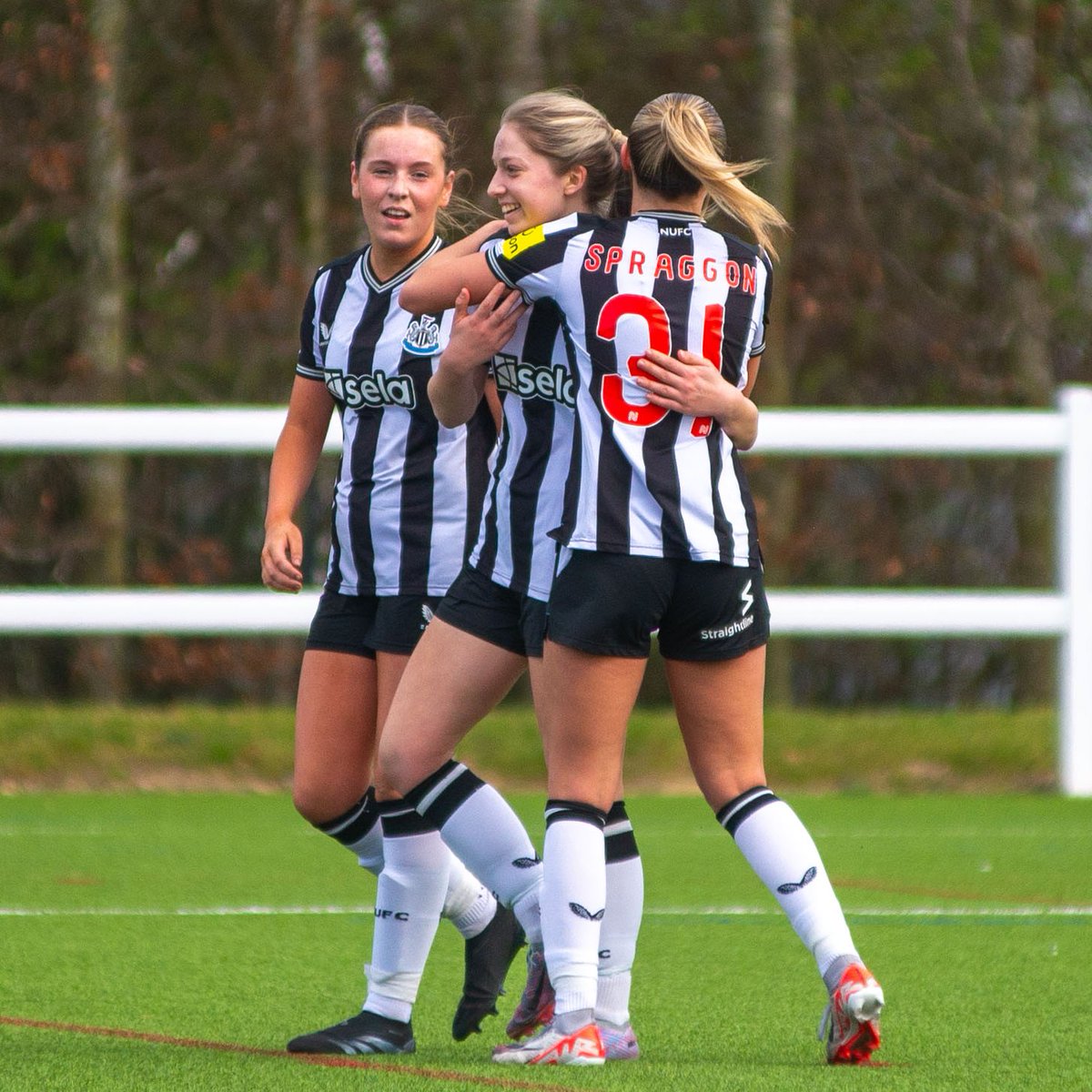 🚌 Matchday -1 for our development side! We're on the road with our young Magpies tomorrow afternoon, as we face @chorleywomenfc Reserves! #NUFCWomen