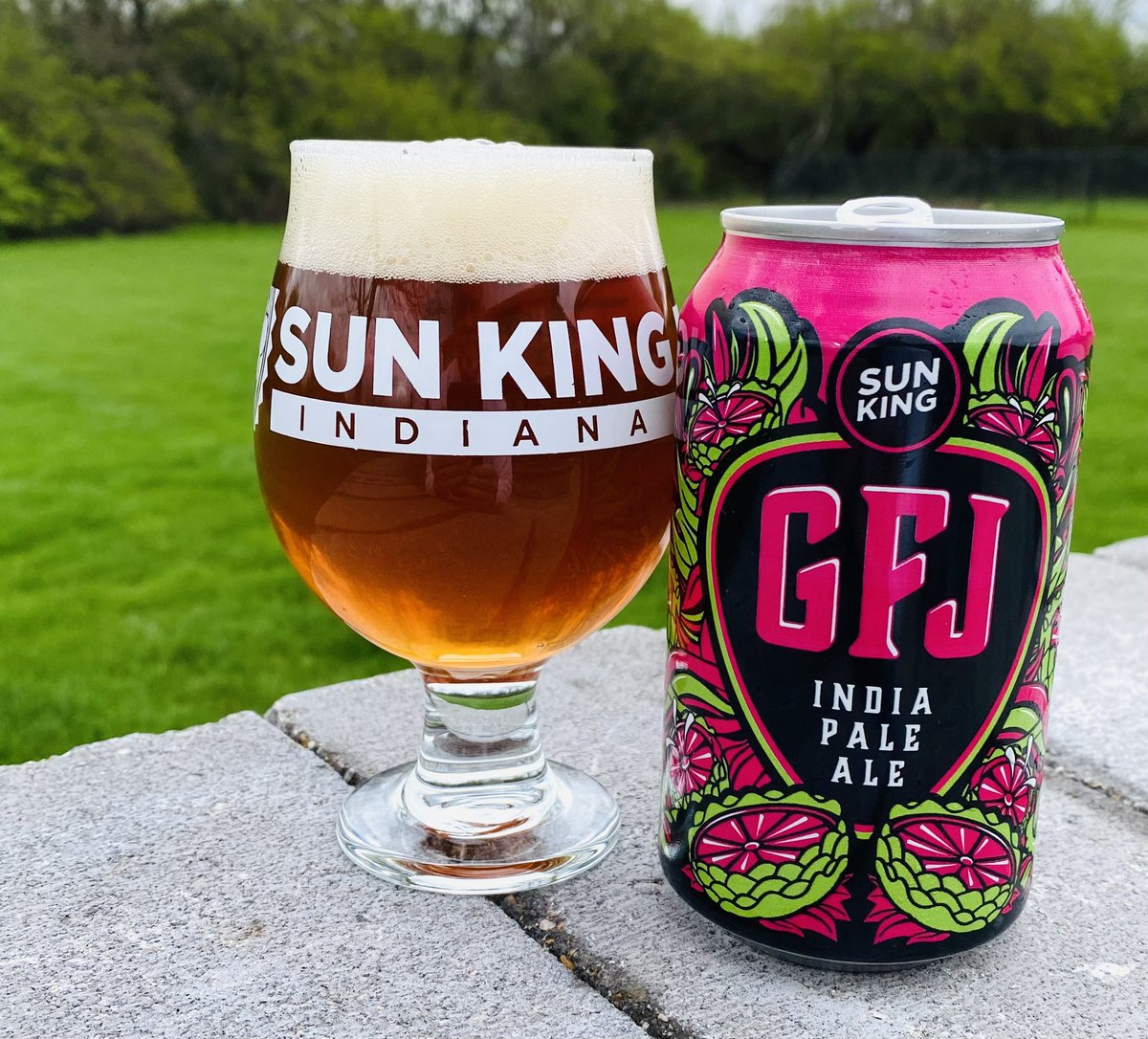 Happy #FridayIndianaBeer with @SunKingBrewing #GFJ, making its year-round debut! @RobertRolfeFedd @Baileybones32 @Crobb88 @BradMitchell02 @sheryl_lynn_art @PaulDSmith16 @howarmat @joshualakins @812farms @MrNCSU44 @KohnRita @thedukestill