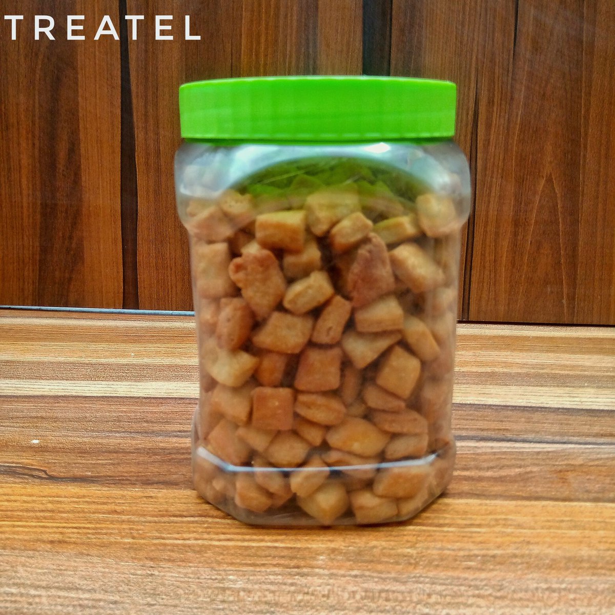 Peep our chin chin wey go Harvard 

Taste  💯
Milky  💯
Flavor 💯

We have various varieties
Milky chin chin 
Crunchy chin chin
Spicy(flaky) chin chin 
Chocolate chin chin
Coconut chin chin

It is available in 1 ltr, 1.5 ltr , 2 ltr and pouch pack
 #chinchin #Bakersinbenin