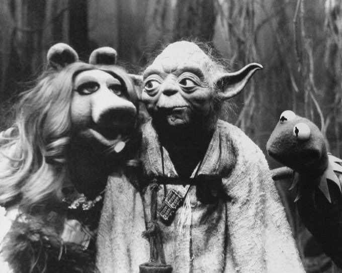 Kermit the Frog and Miss Piggy visit Yoda on the set of The Empire Strikes Back