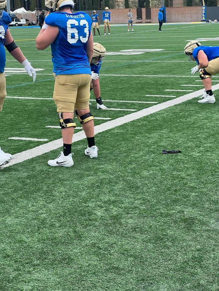 _Kingbam71's tweet image. Great visit yesterday! Loved the hospitality UCLA offered my brothers and I. Saw nothing but DOGS out there. @UCLAFootball 
#begreat #GoBruins #WORK #SFG