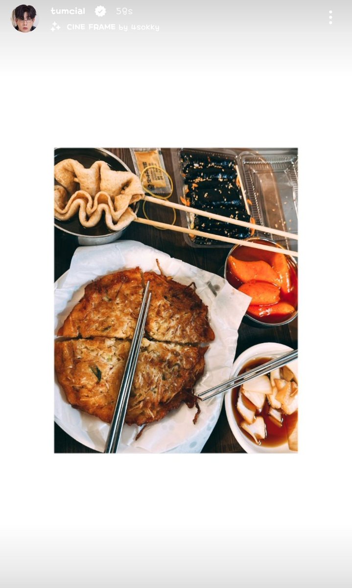 Momee123_'s tweet photo. See how he's finally updating that he's in Korea for his day 2 just because ppl figured out that he's there with Mook.ðĪŪð Niceee @off_tumcial ðĪĐ How shameles and disgusting behaviour.ðĪŪðĪŪðĪŪ
#āļāļāļāļāļļāļĄāļāļĨ #āļāļāļāļĄāļļāļ #āļāļāļāļāļąāļ #OffJumpol #OffGun #Tumcial #OffMook https://t.co/UcDxv1SZM7