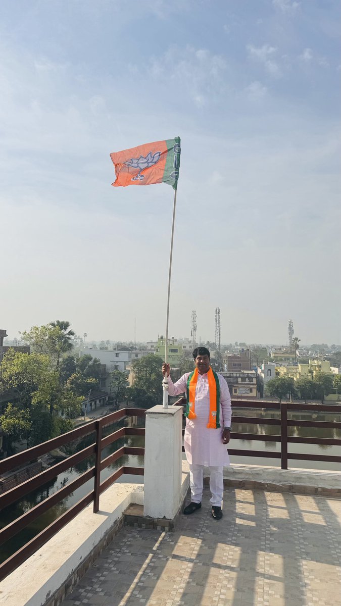 जो वादा किया निभाया है 370 कहा था हटाया है। भव्य राम मंदिर बनाया है। विकसित भारत बनाने का वादा भी निभाएंगे। भारतीय जनता पार्टी की स्थापना दिवस पर राष्ट्र निर्माण में समर्पित समस्त कर्मठ व परिश्रमी देवतुल्य कार्यकर्ताओं को हार्दिक शुभकामनाएं!