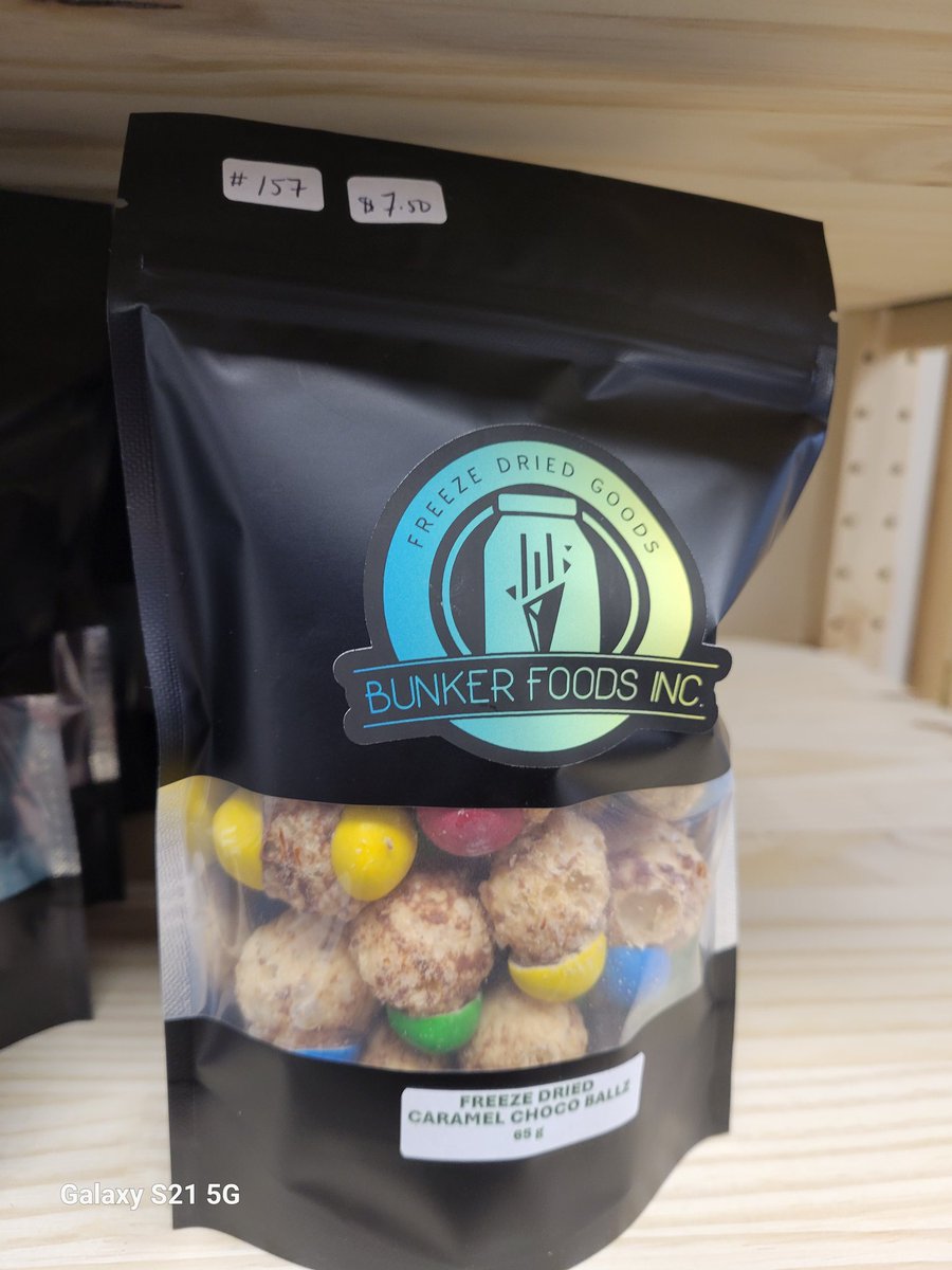 YEAH we finally have some freeze dried candy for our patrons with a sweet tooth.
#makershive
#shoplocalyeg
#handmade