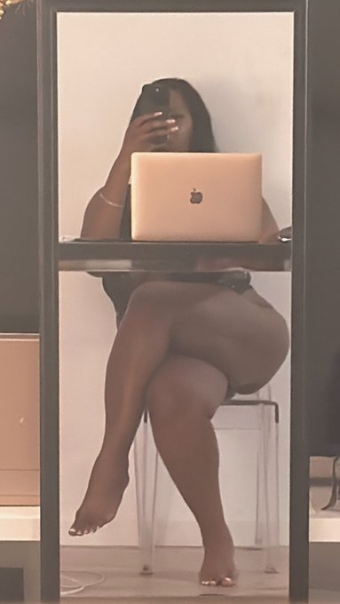 E-Girl Queen https://t.co/AFlt1lUyuO<a href="/tag/curvy"class="tags"><span>#curvy</span></a><a href="/tag/spoiled"class="tags"><span>#spoiled</span></a><a href="/tag/clevage"class="tags"><span>#clevage</span></a><a href="/tag/browntitties"class="tags"><span>#browntitties</span></a>