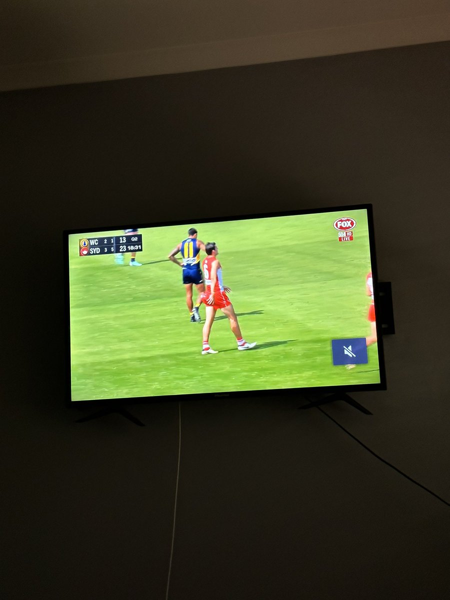 The only way to watch this game 
Kelli Underwood just ruins everything about footy