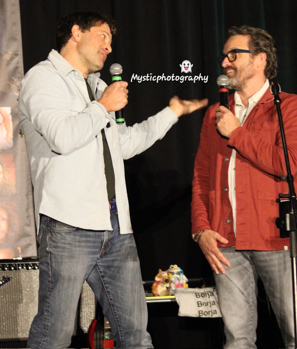 __mysticphotos's tweet image. They are adorable. #Misha #robbenedict #spnbur #burcon #spn #SPNFamily