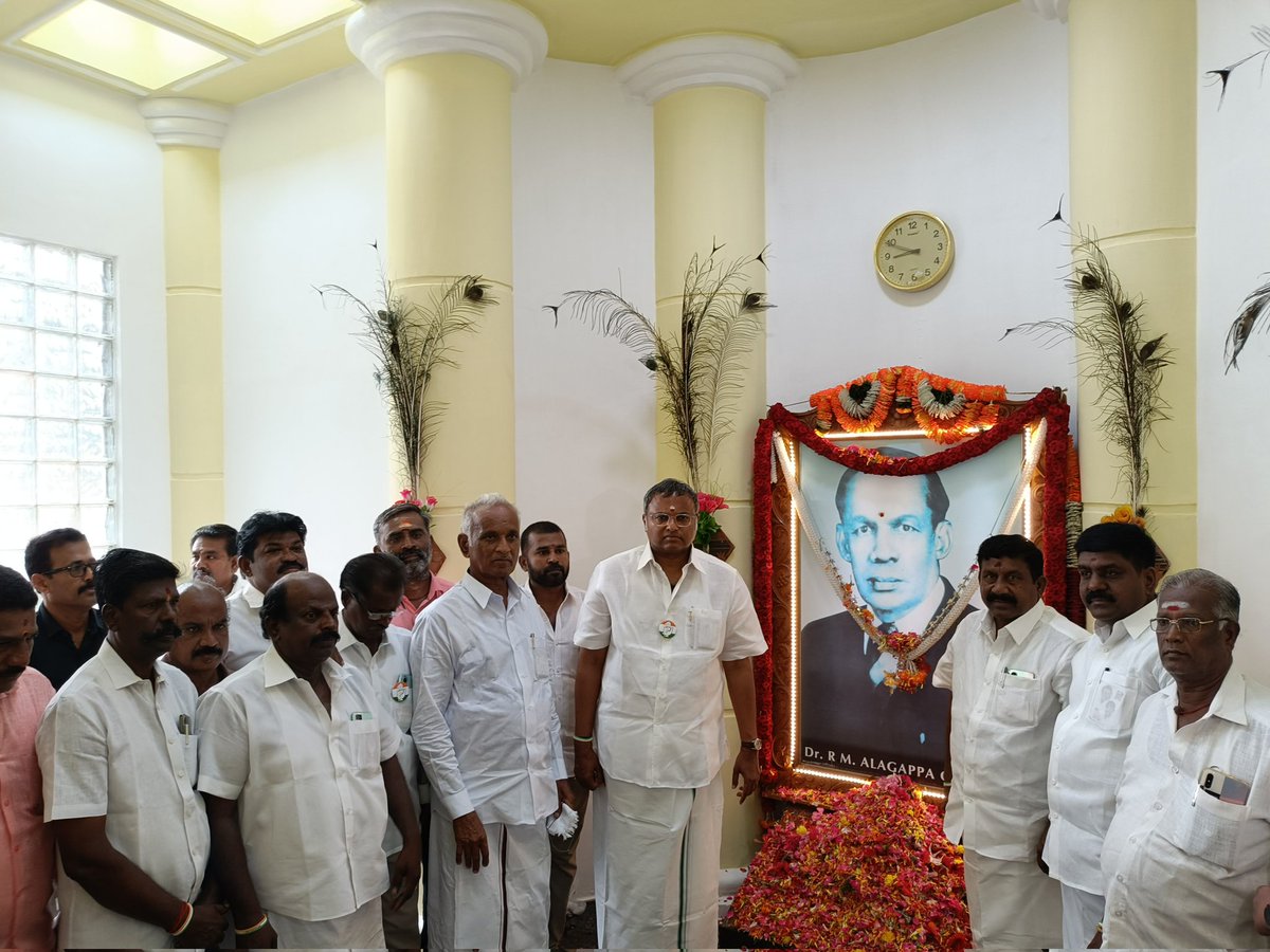 mp_karthi1's tweet photo. அழகப்பா பல்கலைக்கழகத்தின் நிறுவனர் அழகப்பா செட்டியார் அவர்கள் பிறந்த நாளை முன்னிட்டு இந்திய கூட்டணியின் சிவகங்கை நாடாளுமன்ற தொகுதி காங்கிரஸ் கட்சி வெற்றி வேட்பாளர் திரு @KartiPC  மாலை அணிவித்து மரியாதை செலுத்தினார் #TN63 #Alagappauniversity https://t.co/1rHPuFtlBV