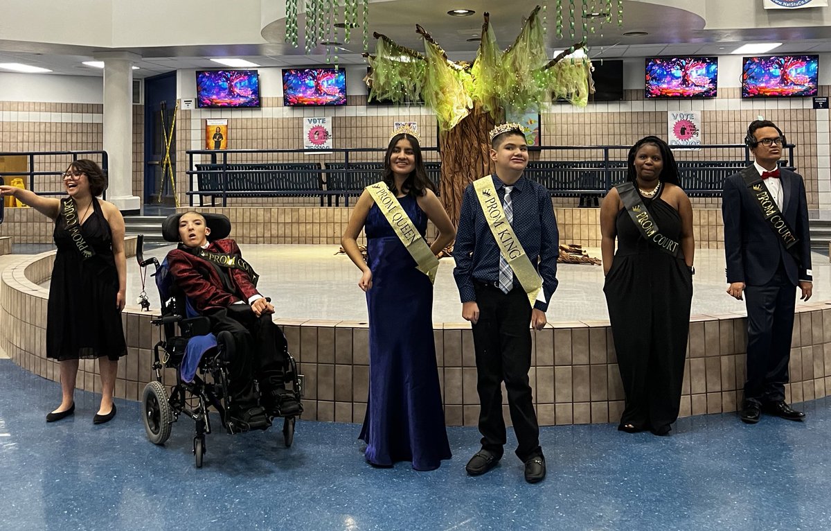 Congratulations to our 2024 Silent Prom King and Queen, Silent Prom Prince and Princess and Silent Prom Duke and Duchess. #OFOD #ItsWhatWeDo #WeAreOne #ARatedCampus #ForgeTheFuture #THEDISTRICT @ysletaisd @YISD_SPED @IvanCedilloYISD @dvhsstuco_