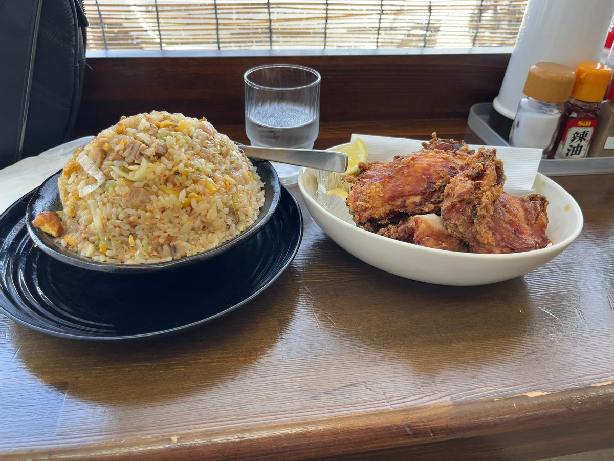 mstnosix's tweet image. 久々のロンツー
秋田県の山内食堂さんに来ました
噂の半チャーハン限定30食堂らしいのですが食べられました
朝5時に家を出て450km 休憩しながら6時間半！
これから岩手県盛岡市に向かいます
#オモウマい店